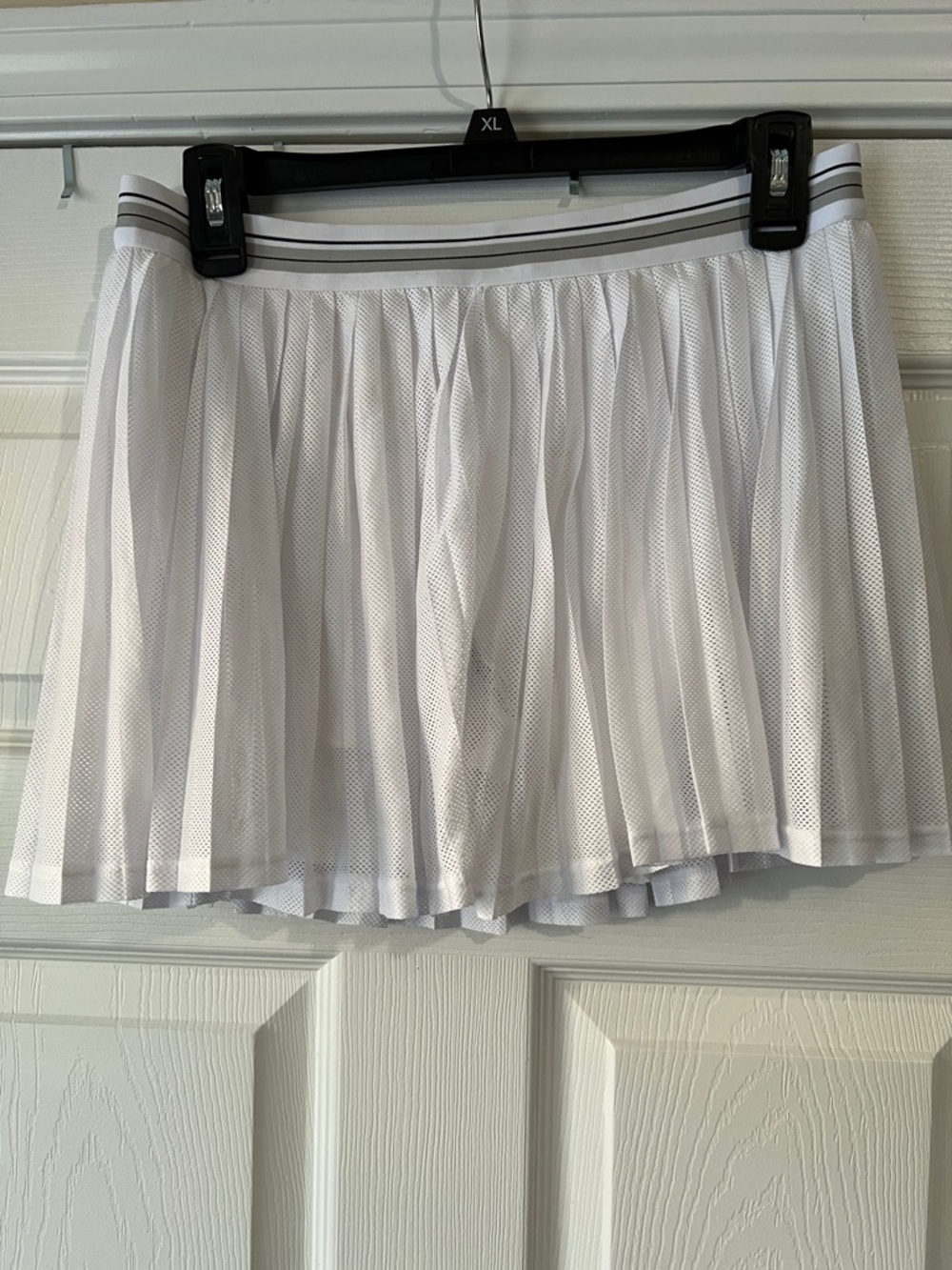 Halara Lightweight White Pleated Mesh Tennis Skirt with Subtle Wave Logo
